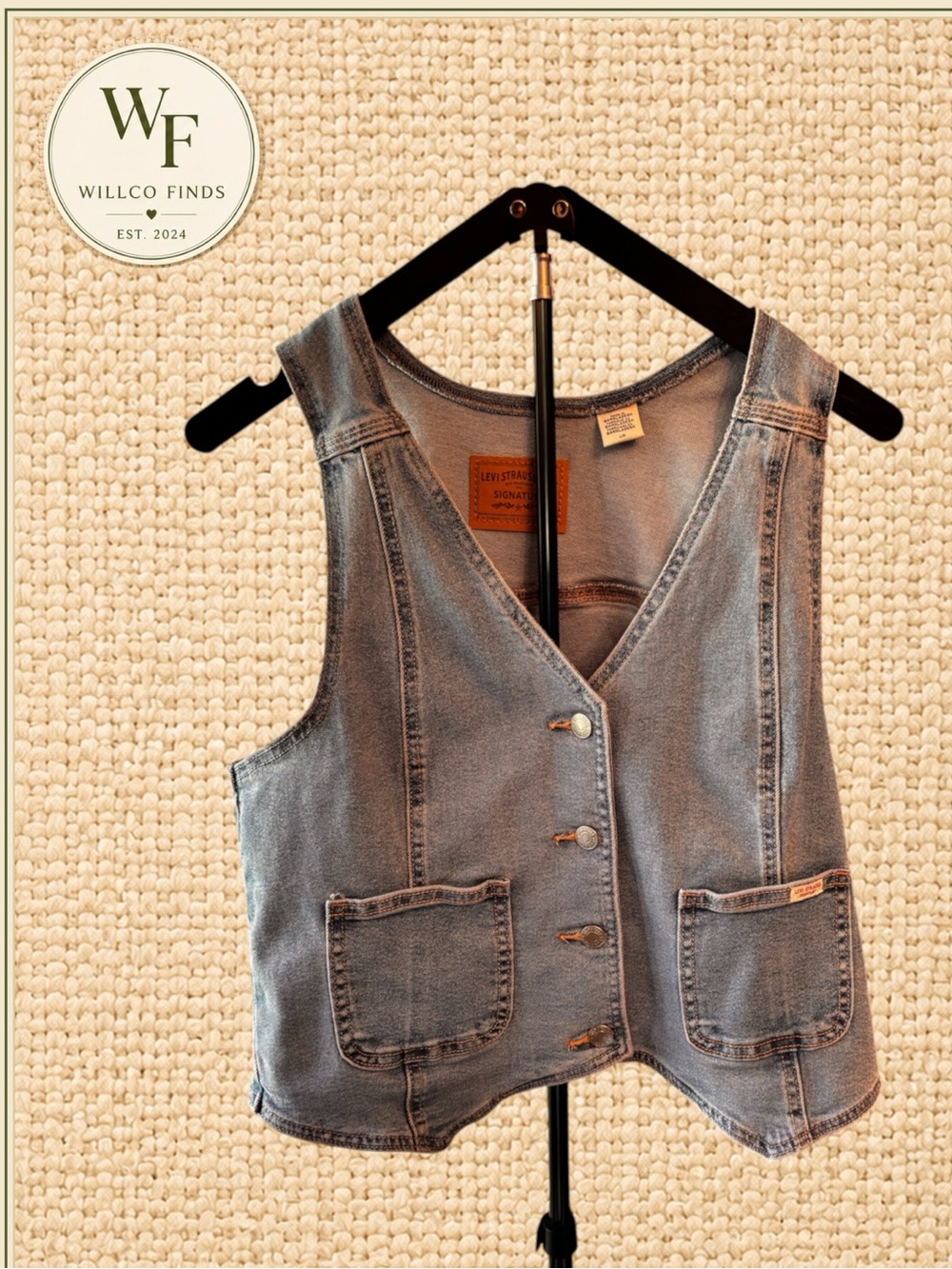 Signature by Levi Strauss Women’s Large Blue Denim Vest Button Front Pockets